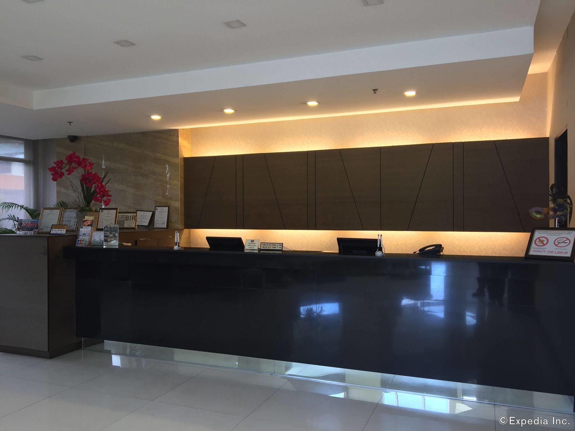 Gt Hotel Bacolod Exteriör bild